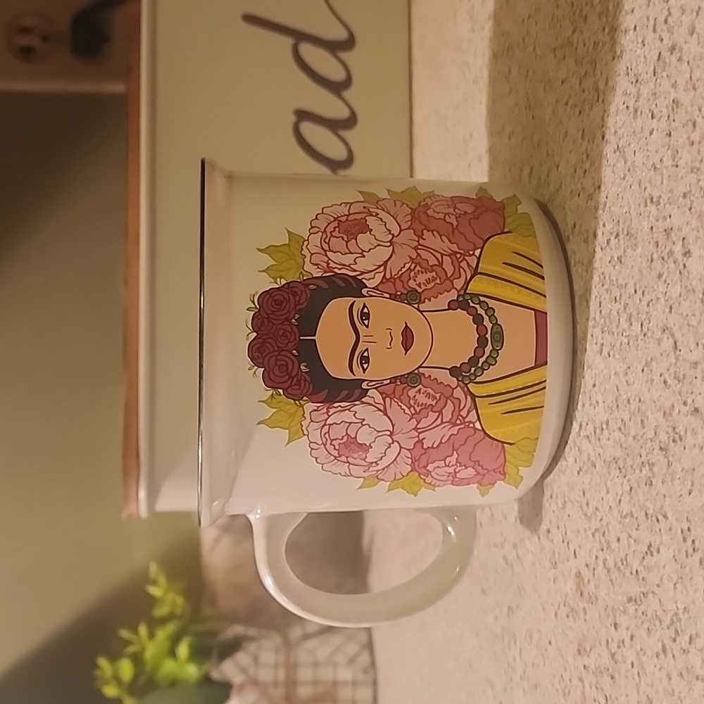 Frida Kahlo 20 oz. coffee mug